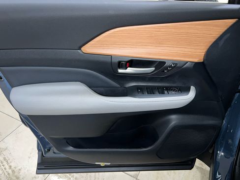 New 2026 Toyota Grand Highlander Limited image 14