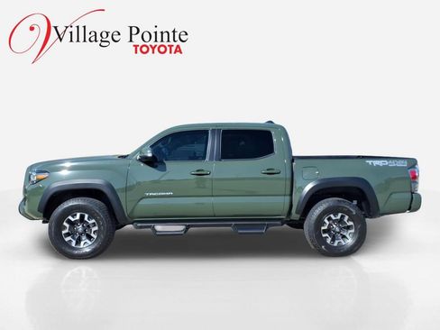 Certified 2021 Toyota Tacoma TRD Off-Road w/ TRD Premium Off Road Package AWD/4WD image 7