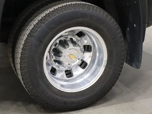 Used 2024 Chevrolet Silverado 3500 High Country w/ High Country Premium Package AWD/4WD image 37