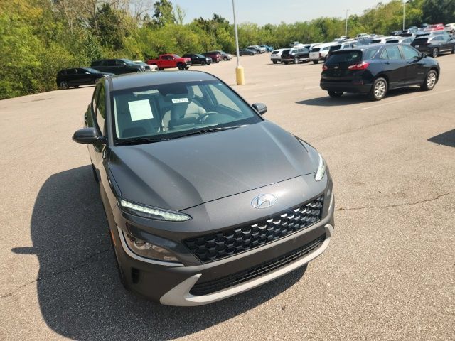 Used 2023 Hyundai Kona SE w/ Cargo Package AWD/4WD image 5