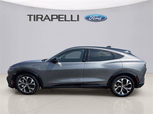 Used 2021 Ford Mustang Mach-E Premium image 4