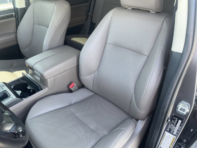 Used 2023 Lexus GX 460 Premium AWD/4WD image 17