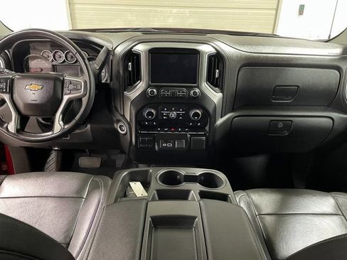 Used 2020 Chevrolet Silverado 1500 LT w/ Convenience Package AWD/4WD image 13