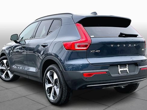 Used 2026 Volvo XC40 B5 Core w/ Climate Package AWD/4WD image 18