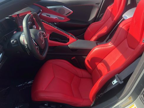 Used 2024 Chevrolet Corvette Stingray Preferred Conv w/ Z51 Performance Package RWD image 6