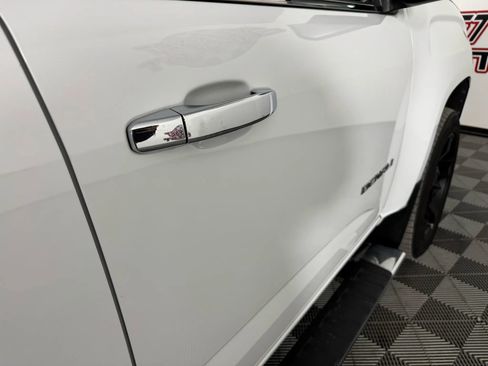 Used 2018 GMC Canyon Denali image 30