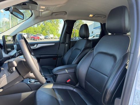 Used 2025 Ford Escape Platinum AWD/4WD image 8