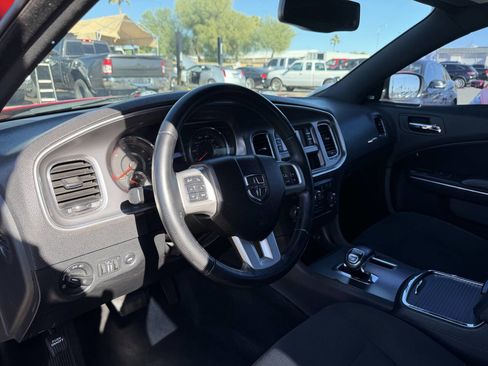 Used 2012 Dodge Charger SXT image 13