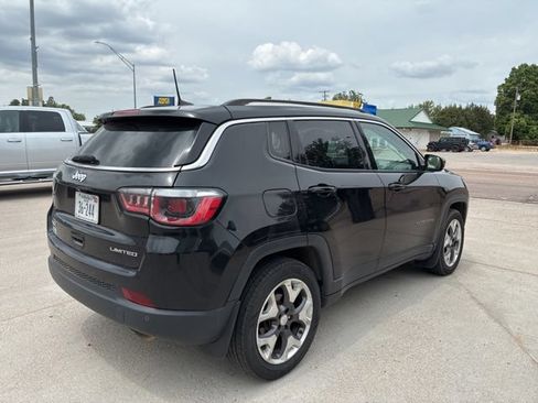 Used 2019 Jeep Compass Limited w/ Safety & Security Group AWD/4WD image 5