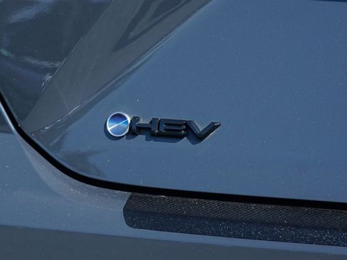 Used 2025 Toyota Camry SE image 43