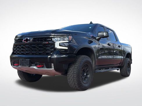 Used 2022 Chevrolet Silverado 1500 ZR2 w/ Technology Package AWD/4WD image 3