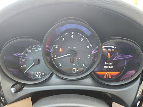 New 2026 Porsche Macan image 24