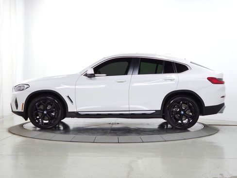 Used 2022 BMW X4 xDrive30i AWD/4WD image 5