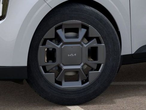 New 2026 Kia Carnival EX image 9