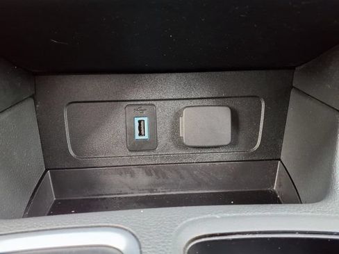 Used 2017 Ford Escape SE FWD image 15