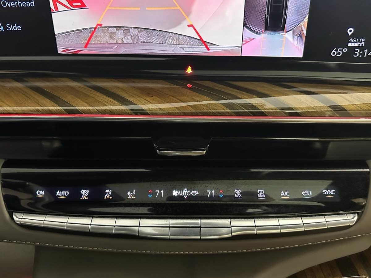 Used 2021 Cadillac Escalade ESV Sport Platinum AWD/4WD image 44