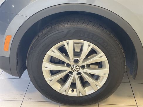 Used 2018 Volkswagen Tiguan SE image 23