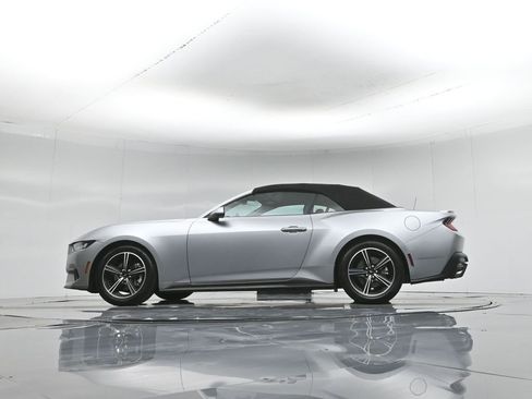 Used 2024 Ford Mustang Premium image 53