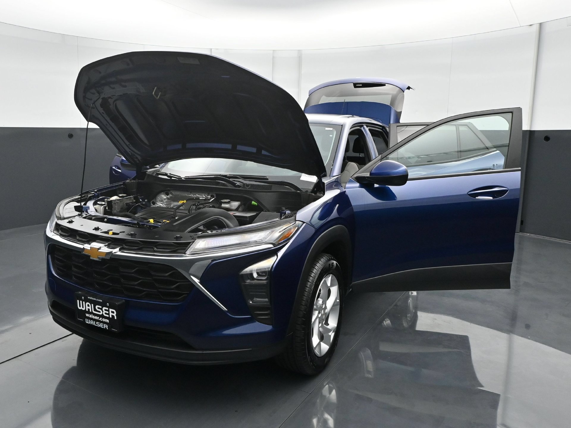 Used 2024 Chevrolet Trax LS w/ LS Convenience Package FWD image 26