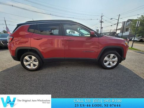 Used 2019 Jeep Compass Latitude w/ Popular Equipment Group AWD/4WD image 8