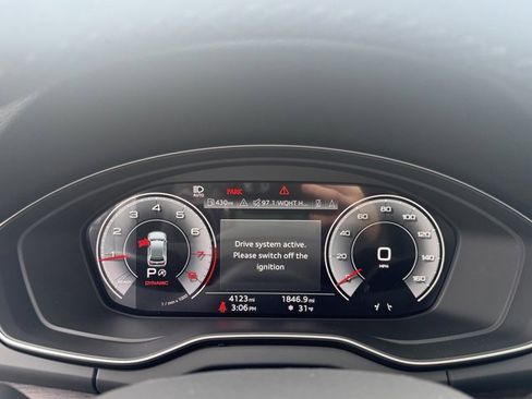 Certified 2025 Audi Q5 2.0T Premium w/ Convenience Plus Package image 21