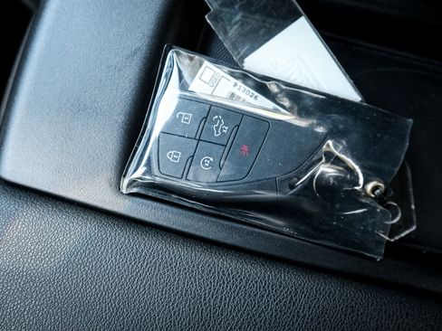 Used 2026 Chevrolet Silverado 1500 Custom image 34