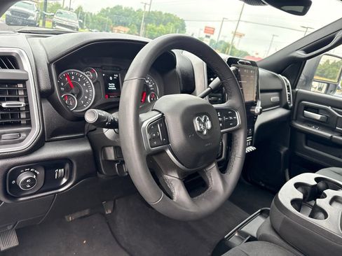 Used 2025 RAM 2500 Big Horn AWD/4WD image 4