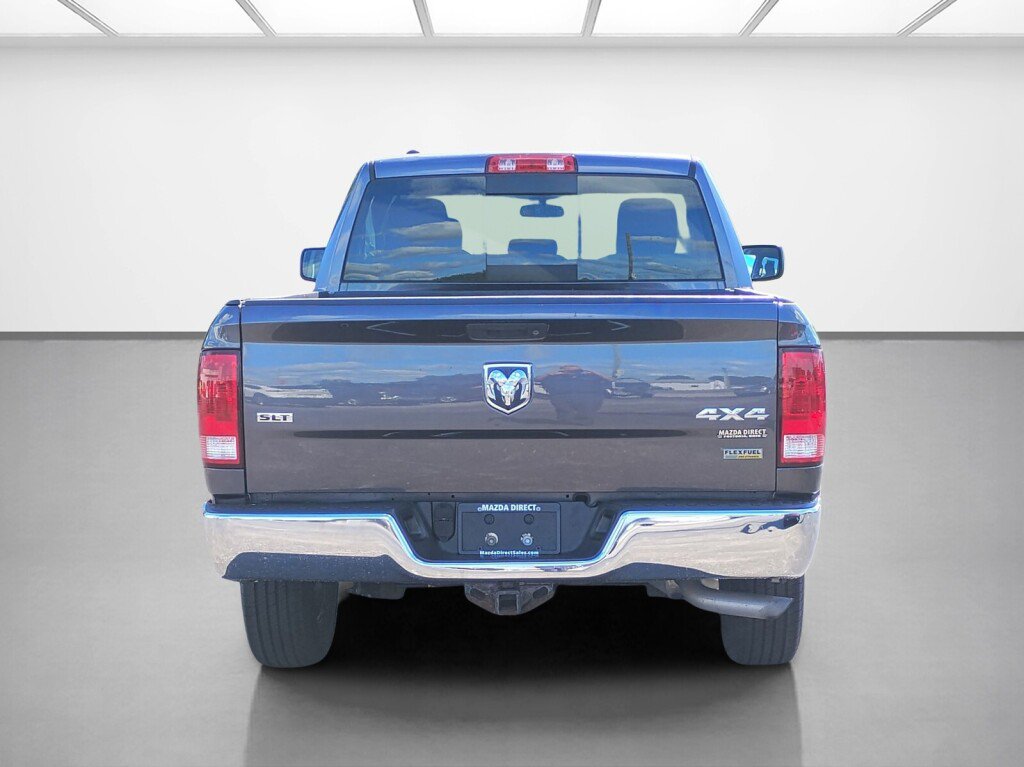 Used 2017 RAM 1500 Classic SLT AWD/4WD image 4