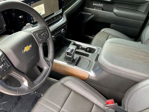 Used 2026 Chevrolet Silverado 1500 High Country w/ High Country Premium Package AWD/4WD image 32