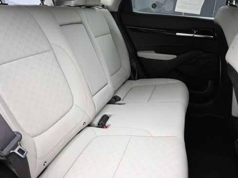 Used 2021 Kia Seltos EX image 25