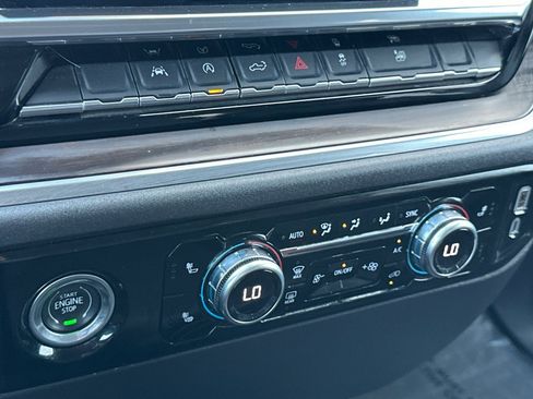 Used 2024 GMC Sierra 1500 SLT image 29