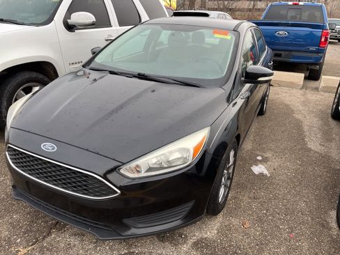 Used 2015 Ford Focus SE image 3