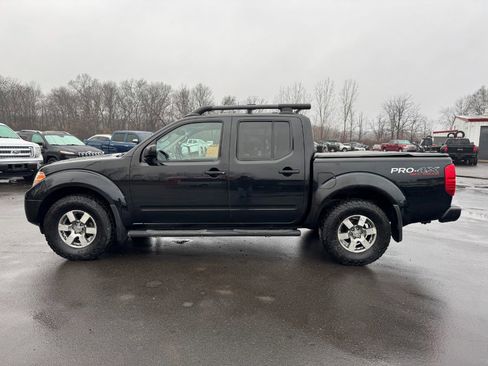 Used 2012 Nissan Frontier PRO-4X image 2