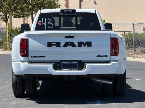 New 2026 RAM 3500 Laramie AWD/4WD image 4
