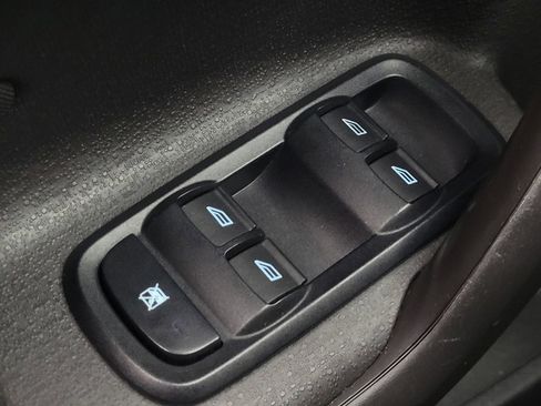 Used 2019 Ford Fiesta SE image 27