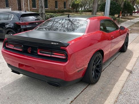 Used 2016 Dodge Challenger SRT Hellcat image 4