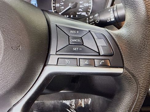 Used 2023 Nissan Altima 2.5 SV FWD image 15