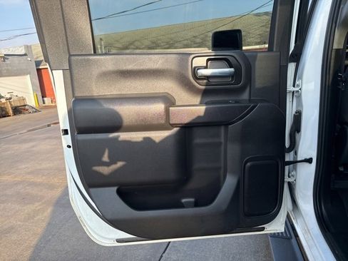 Used 2022 Chevrolet Silverado 2500 Custom w/ Custom Convenience Package image 40