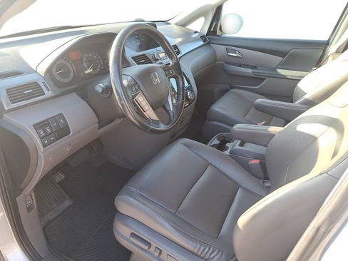 Used 2015 Honda Odyssey Touring image 9