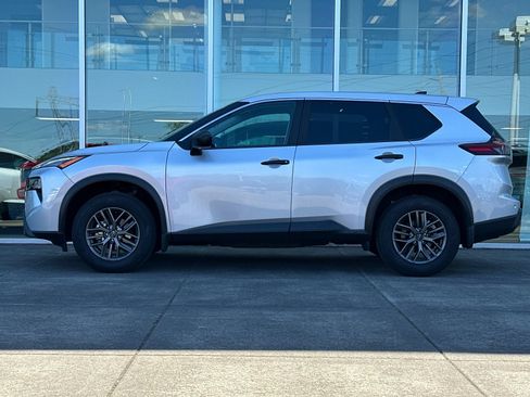 Certified 2025 Nissan Rogue S AWD/4WD image 6