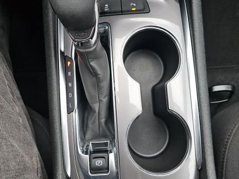 Used 2025 Chevrolet Malibu LT FWD image 34