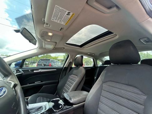 Used 2016 Ford Fusion SE image 29