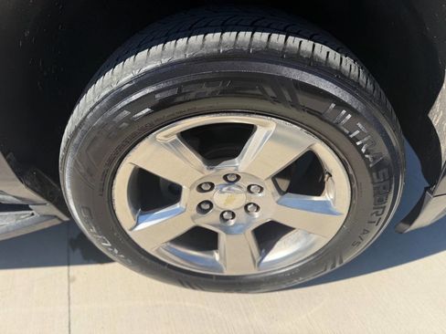 Used 2016 Chevrolet Suburban LS image 46