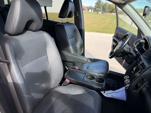 Used 2005 Honda CR-V EX image 24
