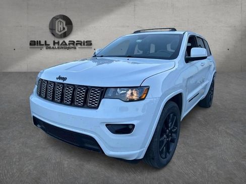 Used 2019 Jeep Grand Cherokee Altitude AWD/4WD image 1