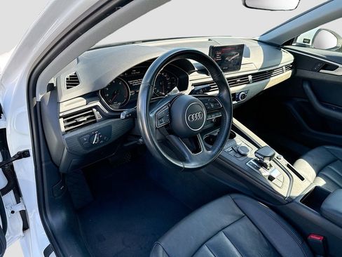 Used 2019 Audi A4 2.0T Premium w/ Convenience Package image 11