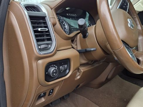 Used 2019 RAM 1500 Laramie image 14