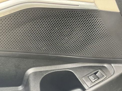 Used 2020 BMW 330i xDrive Sedan w/ Premium Package image 24