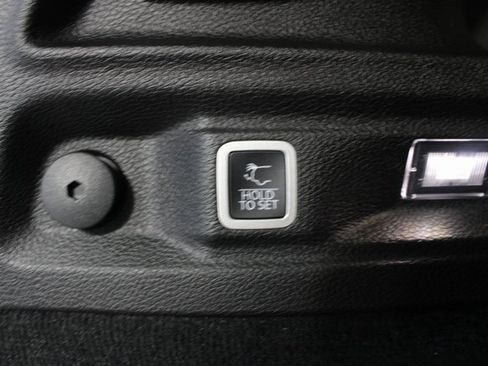 Used 2023 Jeep Grand Cherokee L Summit w/ Advanced Protech Group IV image 25