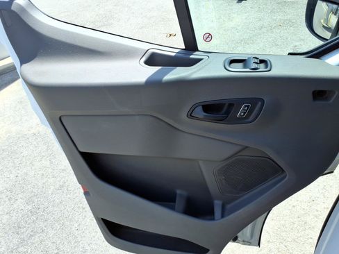 Used 2025 Ford Transit 250 Low Roof w/ Exterior Upgrade Package RWD image 12